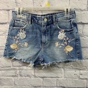 Utica Denim Floral Embroidered High Rise Raw Hem Shorts Size 4